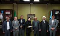 تجلیل از همکار نمونه بیمارستان توانبخشی رفیده به دلیل تعهد سازمانی در جنگ رمضان